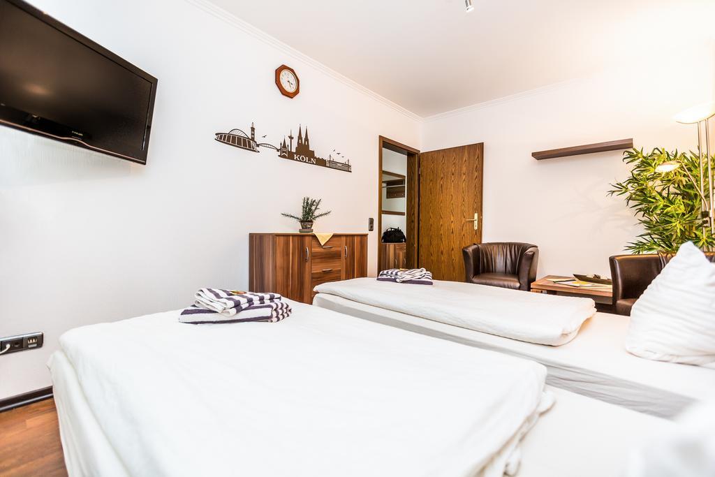 Hotel Schuetze Superior Huerth Bilik gambar